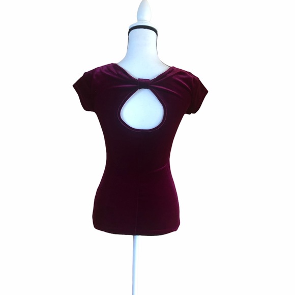 Love Fire velvet fitted top with keyhole back sz S - Picture 3 of 7